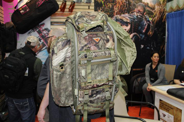 GamePlan Gear™ CameraMan™ Backpack