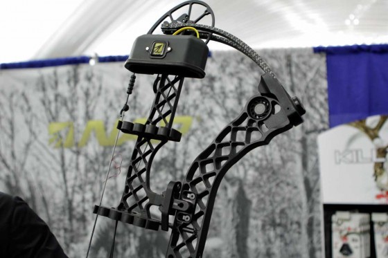 Bow-mounted quiver