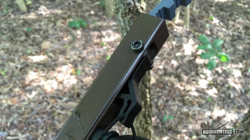 Simple and secure...the cam locking system leaves no guesswork when attaching your stand to the tree. 
