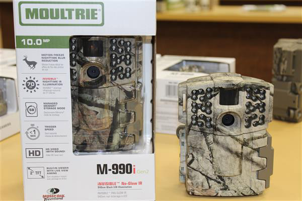 Moultrie M-  990i