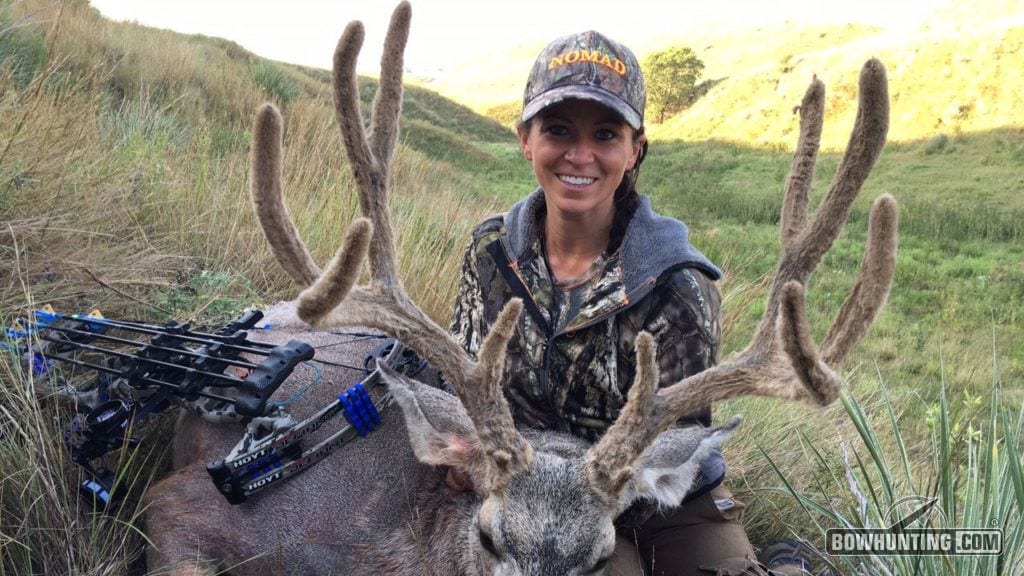 sarah-bowmar-nomad-mule-deer