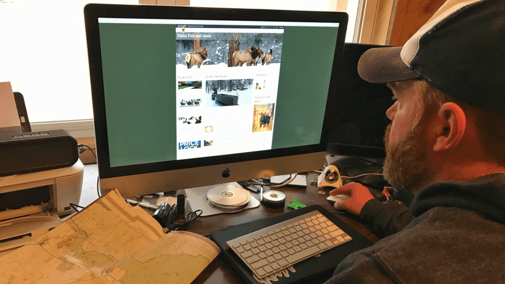 Bowhunter researching bowhunting application deadlines 