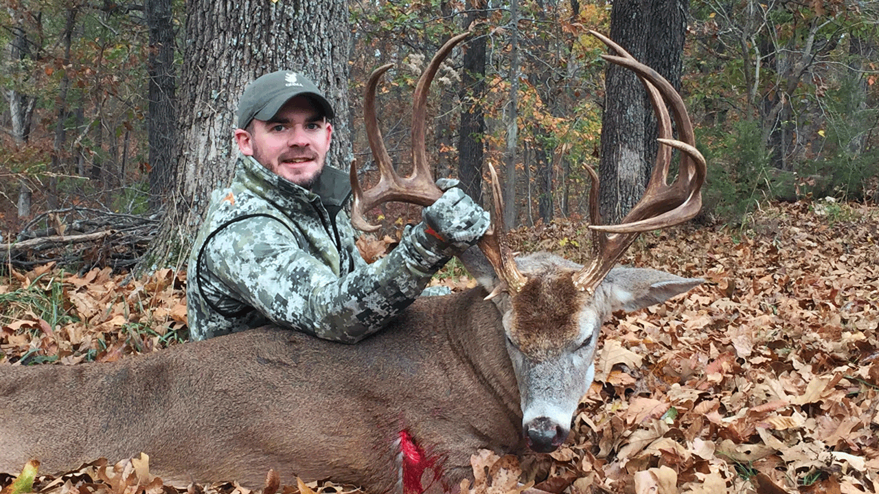 deer hunting small acreage - Leatherman_Buck