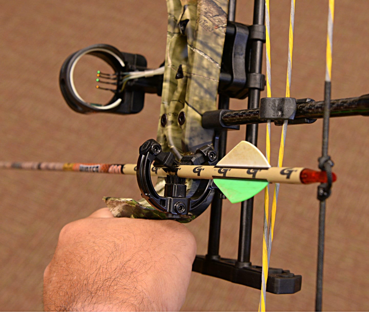 Baosity 2 Pieces Archery Drop Away Arrow Rest Clamp Buckle Fastener Clip