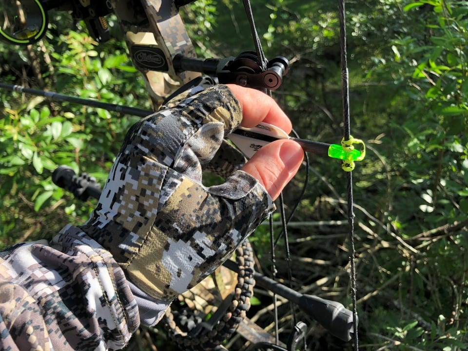 bowhunting florida deer - ESW-glove