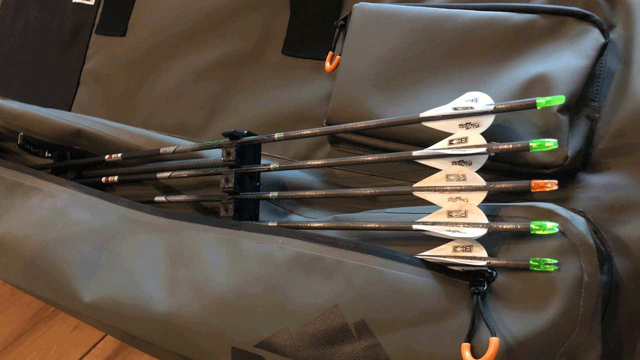 rugid-bow-case-arrow-pocket