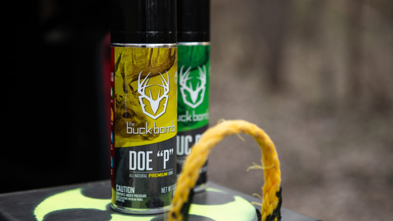 2 cans of deer scent in spray cans