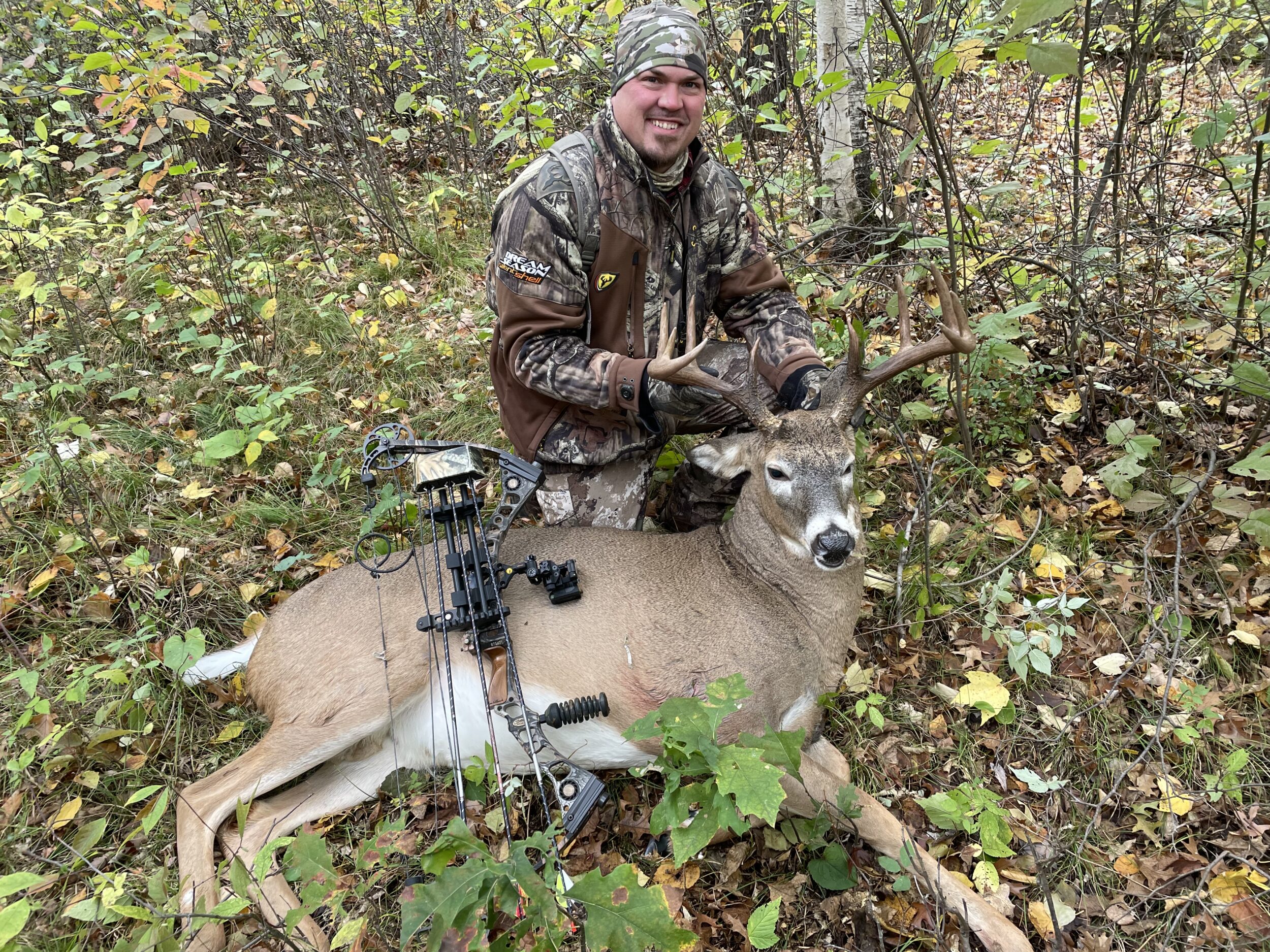 N/A Whitetail deer in MN by Jeff Lohse