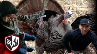 Smashing Gobblers With A Bow!