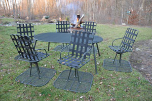 Family Tradition Treestands Camp Table & Chairs