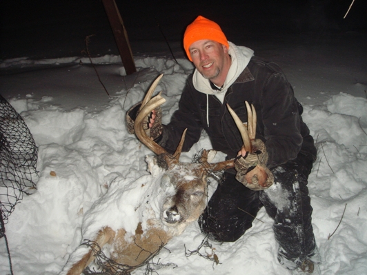 10 point buck with netting