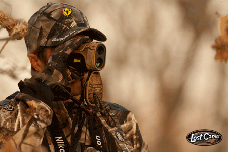 Using A Rangefinder while Bowhunting Using a rangefinder while bowhunting will helpy you more accurately determine your maximum distance before the shot presents itself.